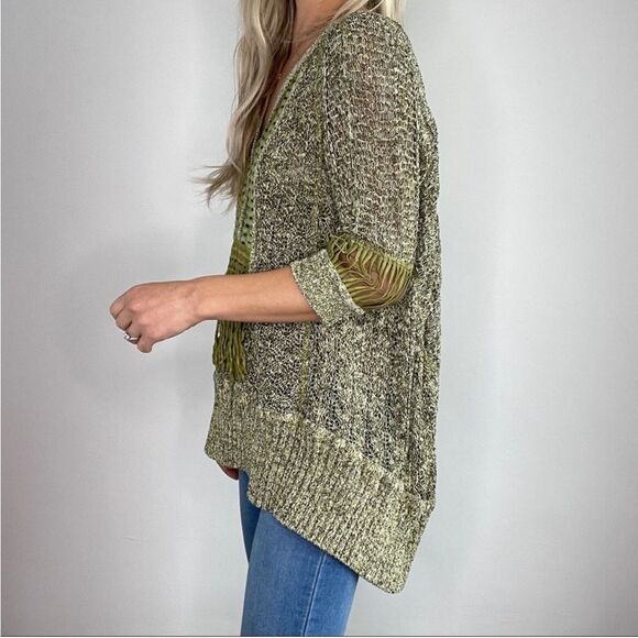 Byron Lars Green Knit Fringe Top with Buttons at Chest Size 4 - Picture 11 of 14